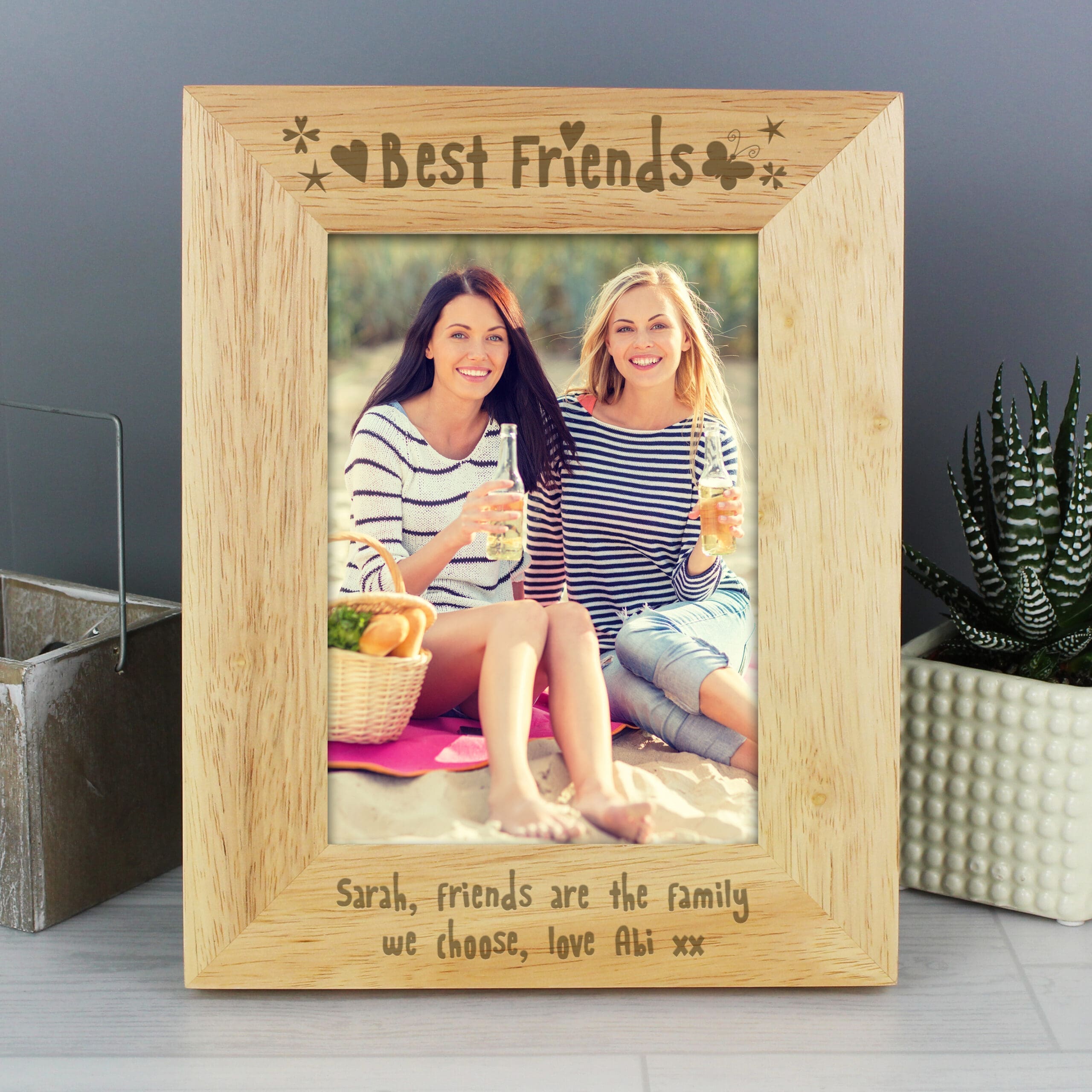 Personalised Best Friends 5x7 Wooden Photo Frame - ForYou.ie