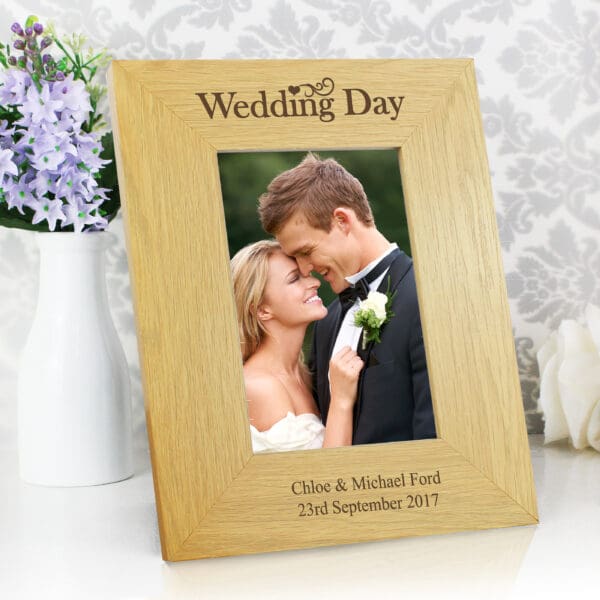 Personalised Wedding Day 6x4 Oak Finish Photo Frame