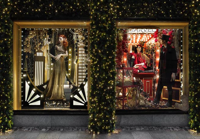 BrownThomas making christmas christmas windows