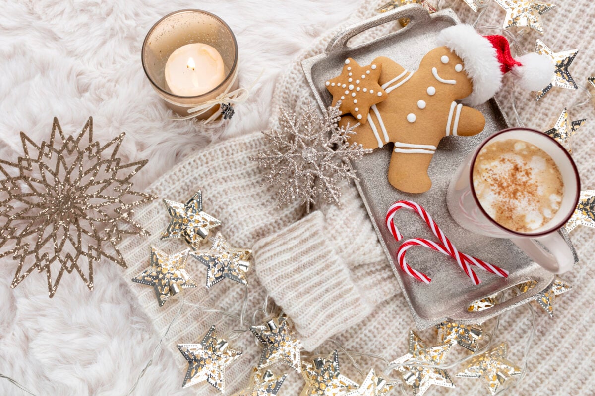 hot chocolate with marshmallow on wool background 2023 11 27 05 18 34 utc 1