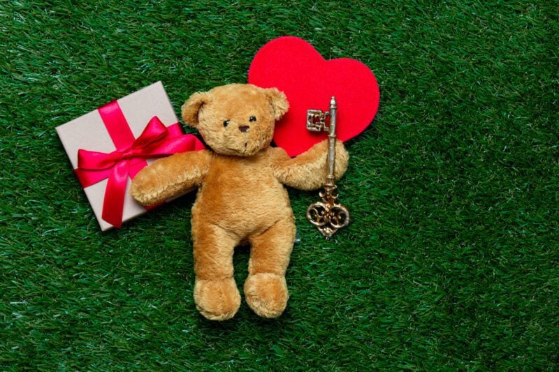 gift toy and teddy bear with key 2024 09 25 00 57 46 utc 1